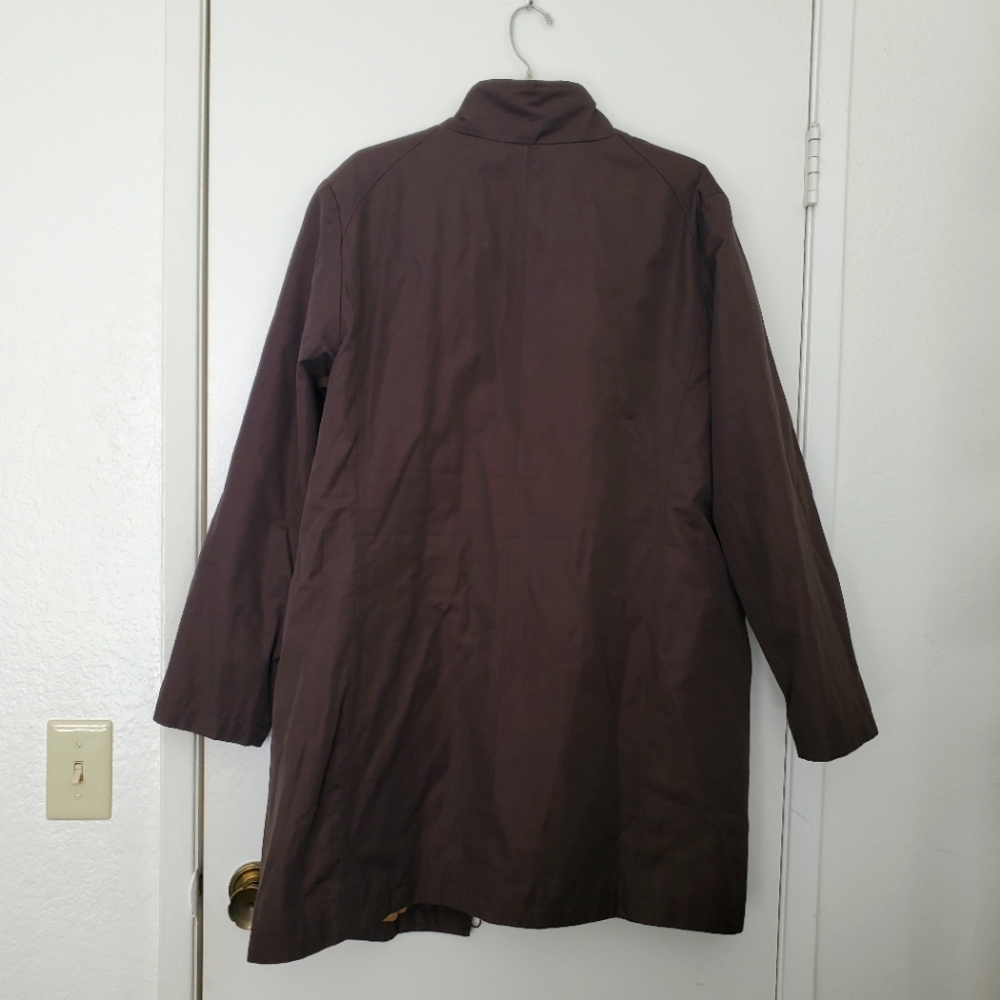 Weatherproof winter coat - Picture 2 of 8